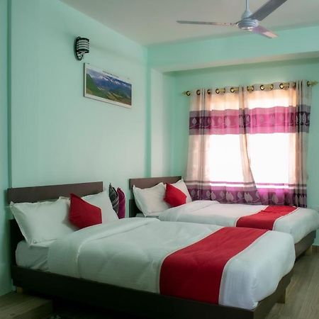 Hotel Elite Pokhara Bagian luar foto