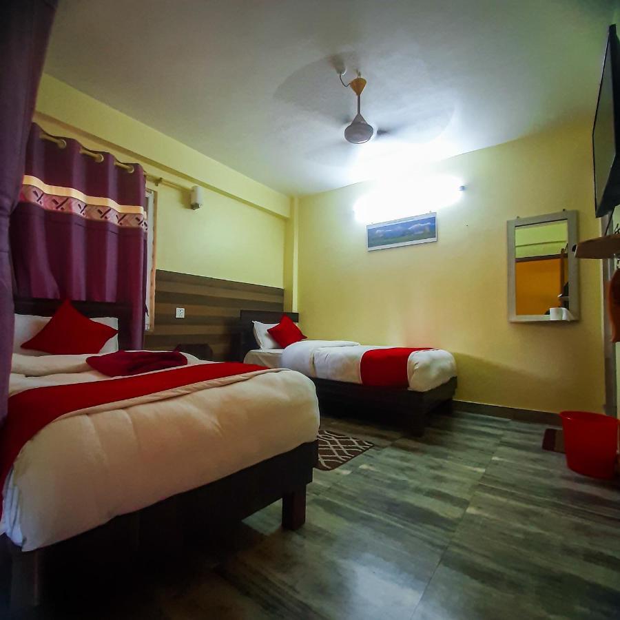 Hotel Elite Pokhara Bagian luar foto