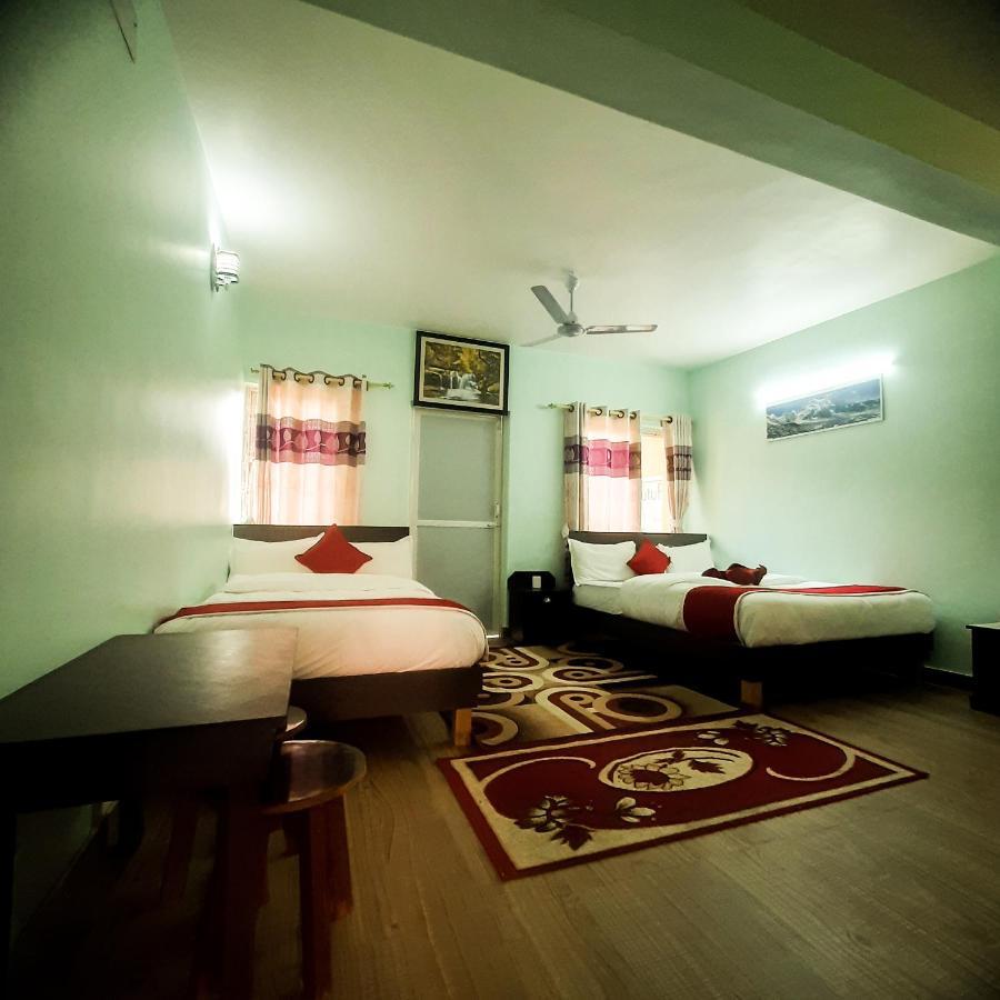 Hotel Elite Pokhara Bagian luar foto