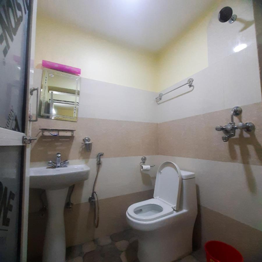 Hotel Elite Pokhara Bagian luar foto