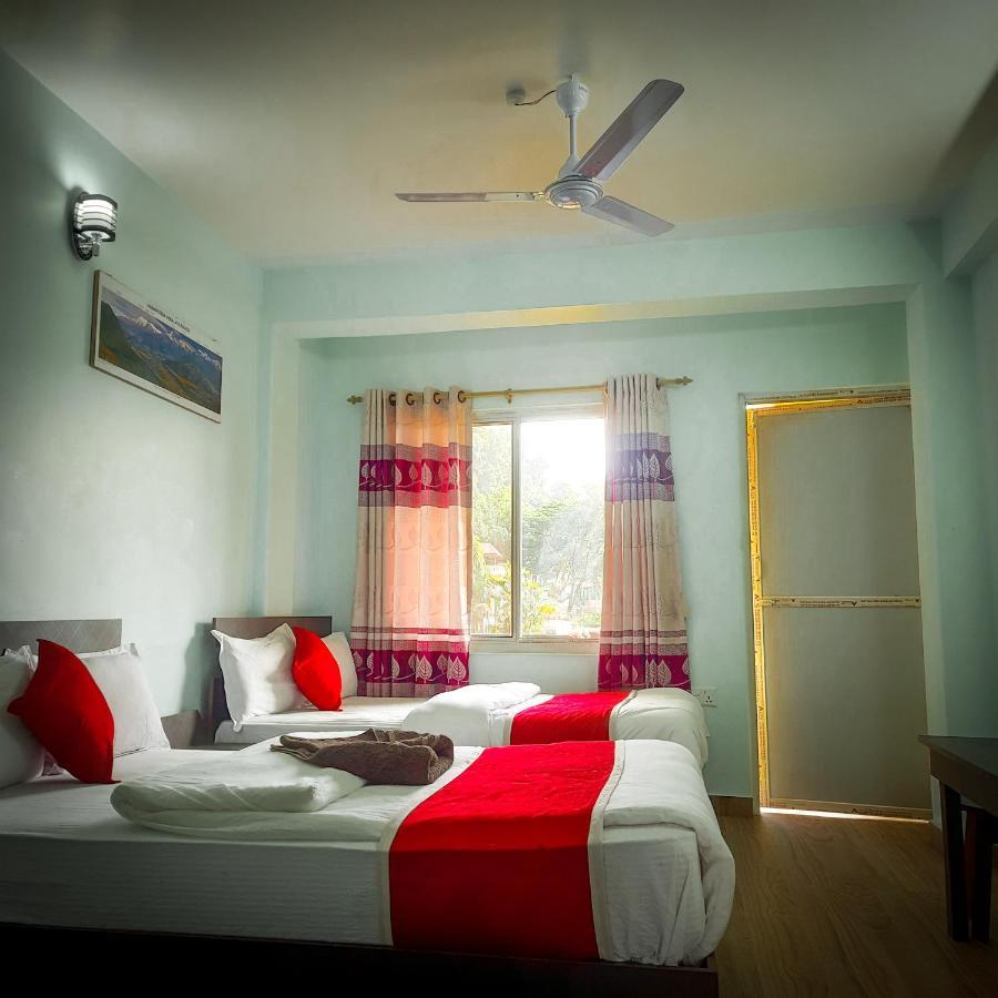Hotel Elite Pokhara Bagian luar foto